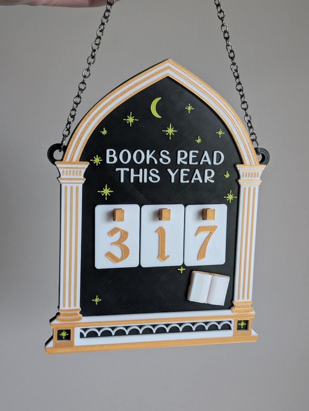 Magical Hanging Book Counter (Black)
