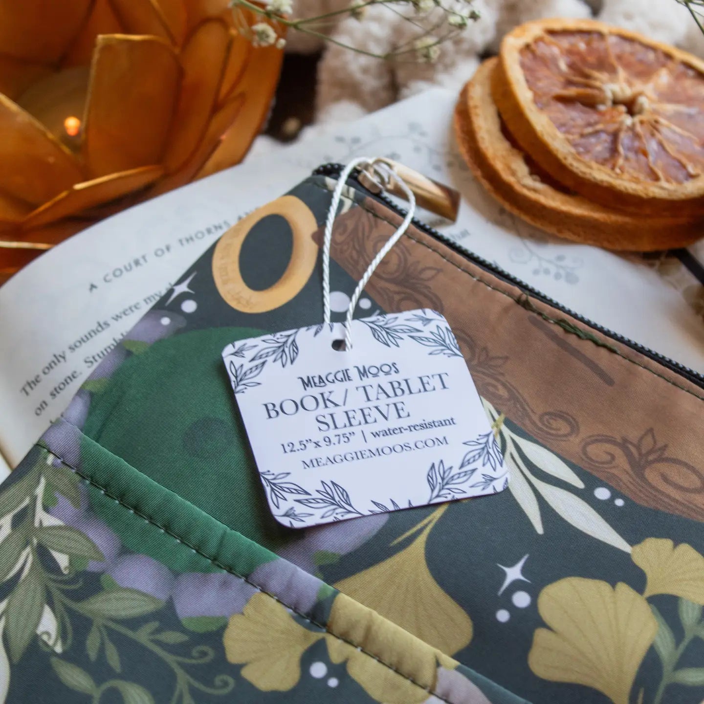 The Shire - Water Resistant XL (Book/Tablet/Laptop Sleeve)