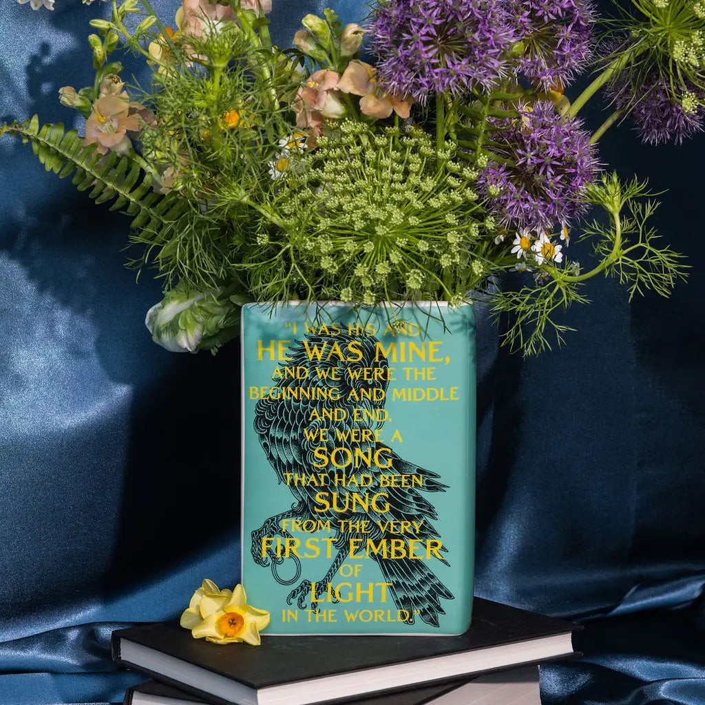 ACOTAR - A Court of Mist and Fury Vase (Officially Licensed)