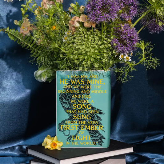 ACOTAR - A Court of Mist and Fury Vase (Officially Licensed)