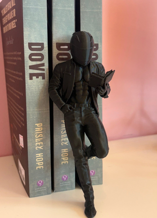 Bookshelf Leaner