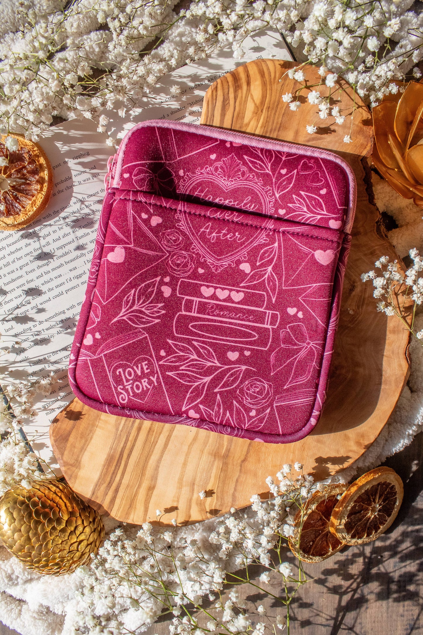 Love Story - Neoprene (E-Reader/Book/Tablet Sleeve)