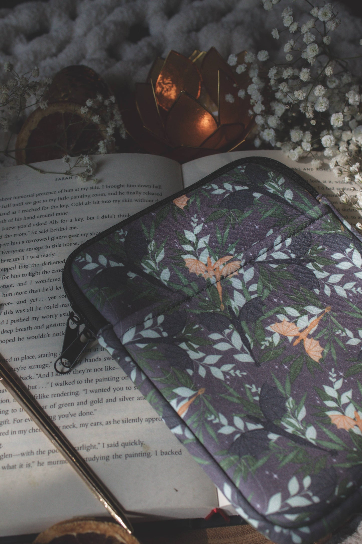 Fourth Wing Dragons - Neoprene (E-Reader/Book/Tablet Sleeve)