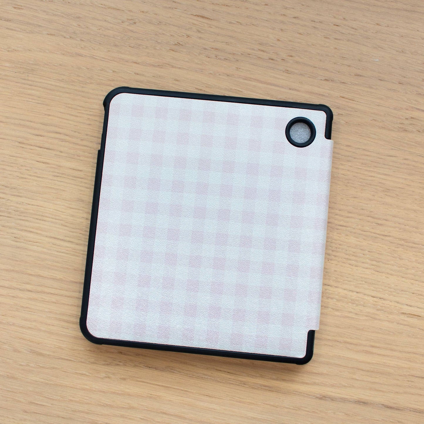 Do Not Disturb - Pink (Kobo Clara Case) - Solid Back