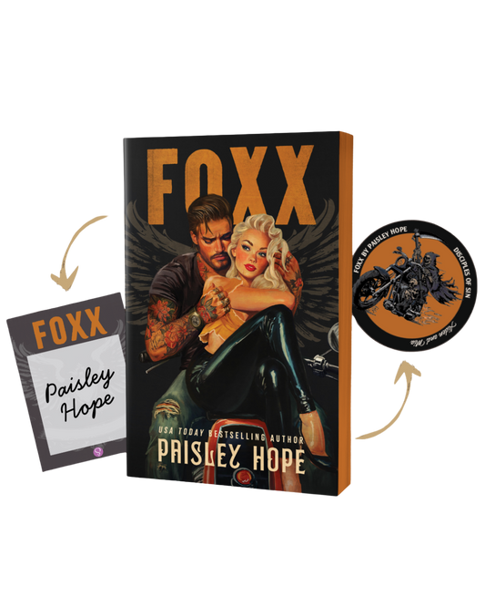 (Pre-Order) Foxx By Paisley Hope (Deluxe Edition - Paperback)
