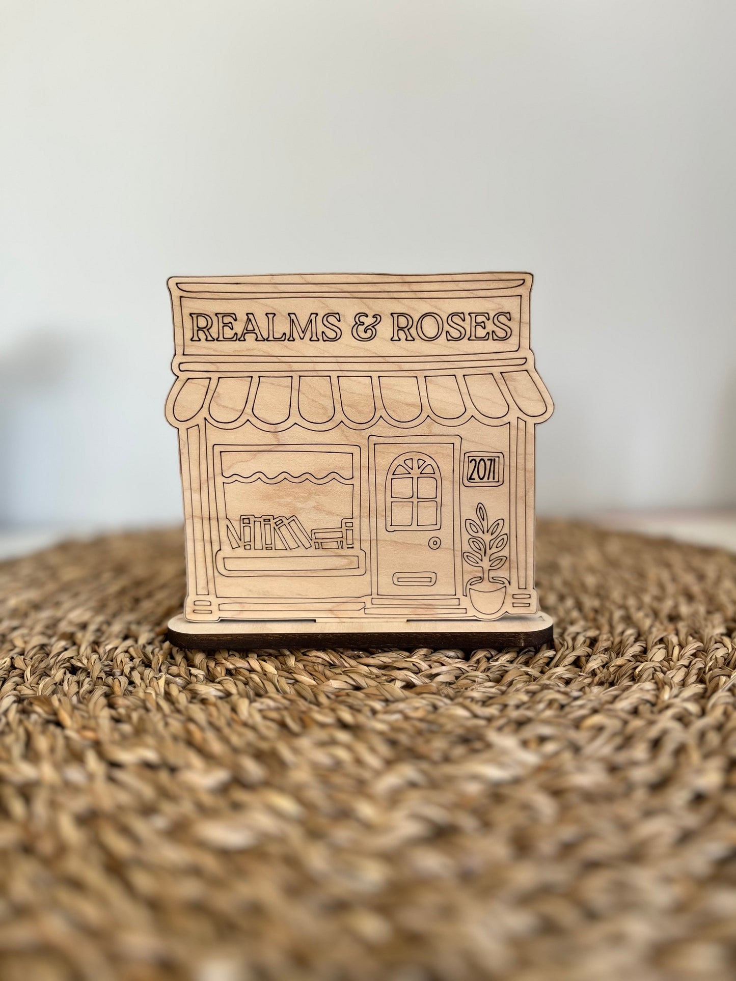 DIY Paint Bookshelf Sign (Wooden)