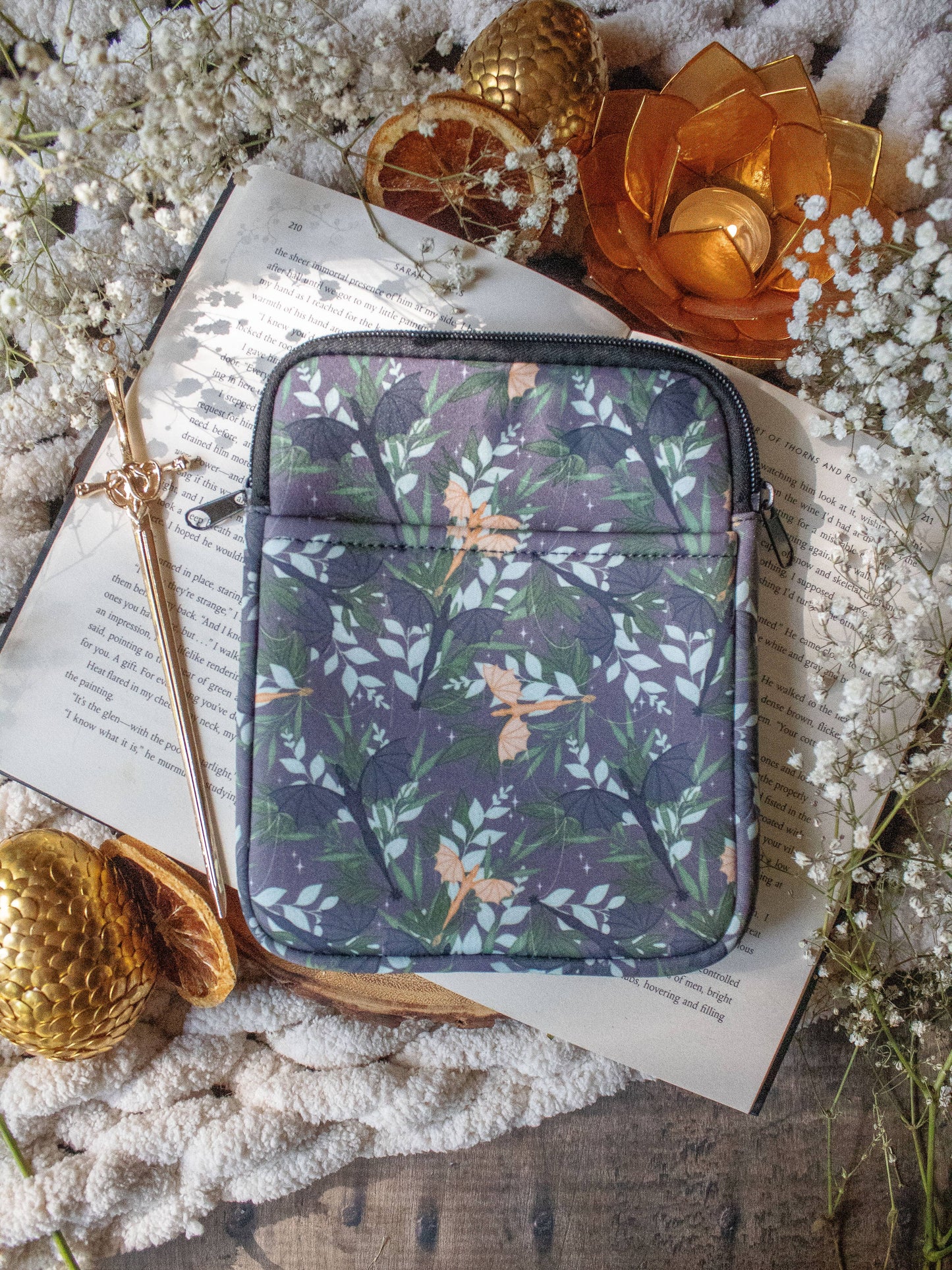 Fourth Wing Dragons - Neoprene (E-Reader/Book/Tablet Sleeve)